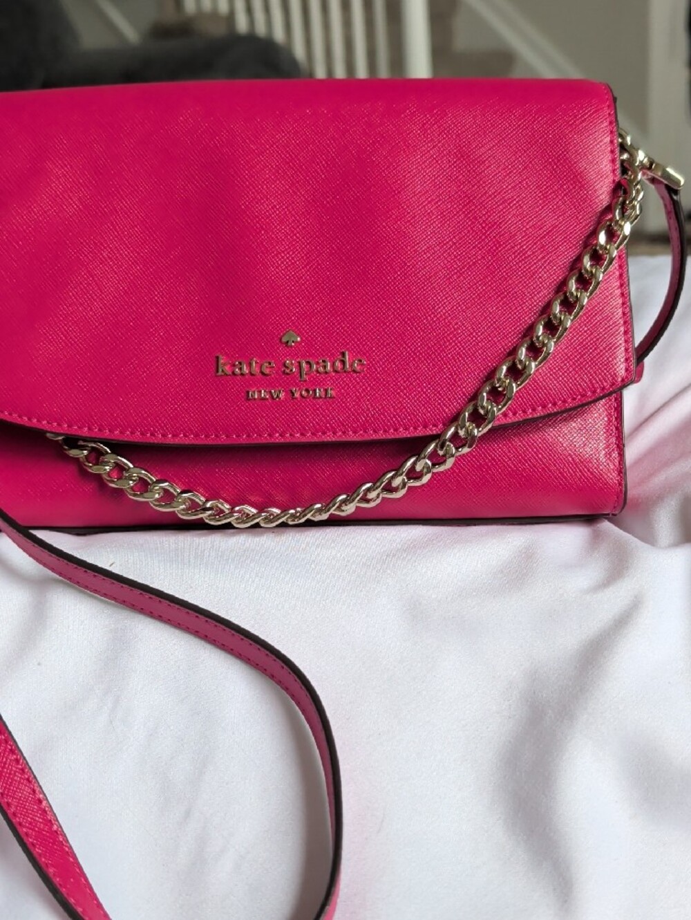 kate spade Magenta Pink Leather Crossbody with Gold Chain - Picture 4 of 4